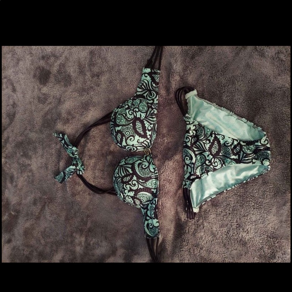 ISO THIS TOP IN 32D can trade I have 32B and 36D